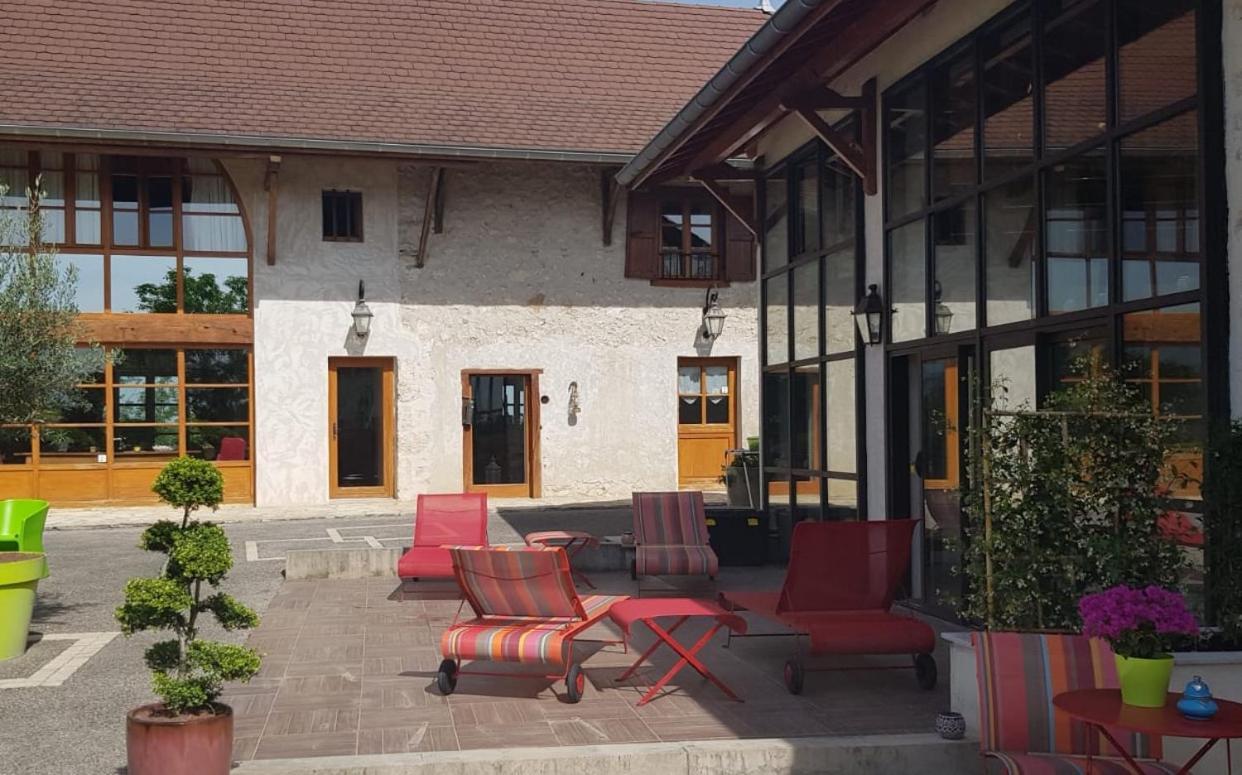 מלון Saint-Victor-de-Morestel Le Domaine De Tizo מראה חיצוני תמונה