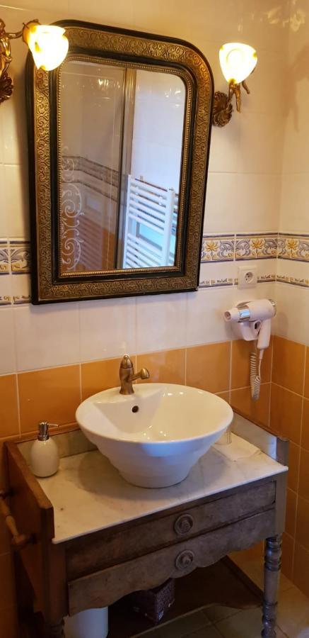 מלון Saint-Victor-de-Morestel Le Domaine De Tizo מראה חיצוני תמונה