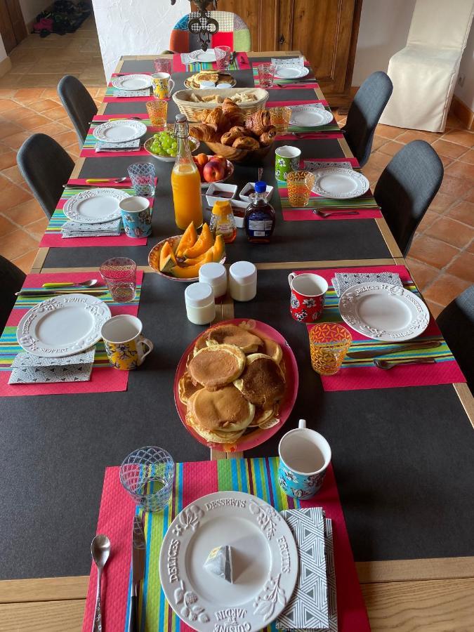 מלון Saint-Victor-de-Morestel Le Domaine De Tizo מראה חיצוני תמונה
